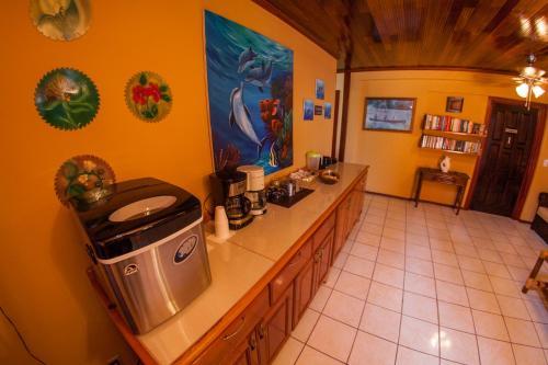 Hotel Hummingbird Suites