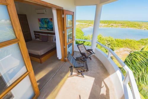 Hotel Brahma Blue