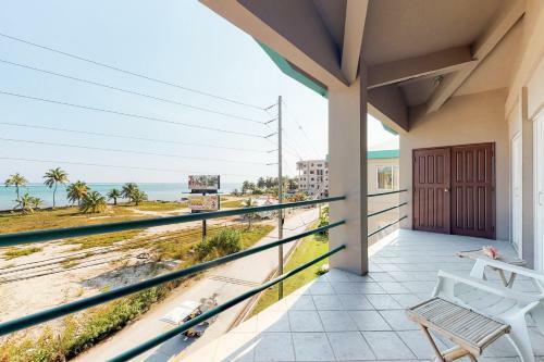 Suite C303 Mara Laguna