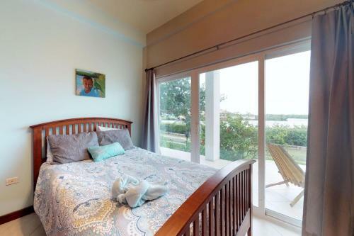 Suite B103 Mara Laguna