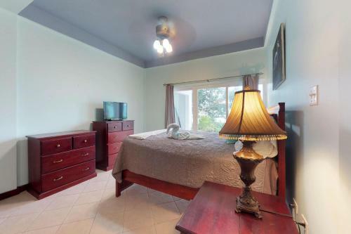 Suite B103 Mara Laguna