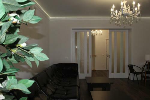 Hostal Lebediny Guest House