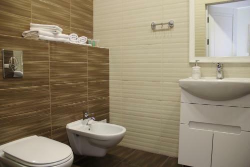 Hostal Lebediny Guest House