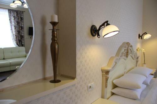 Hostal Lebediny Guest House
