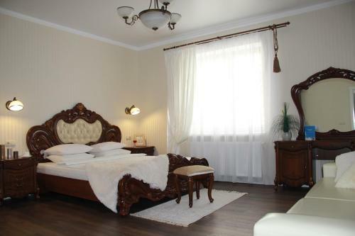 Hostal Lebediny Guest House