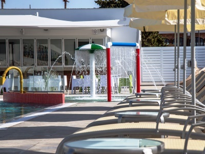 Nicholas Hotel Apartments