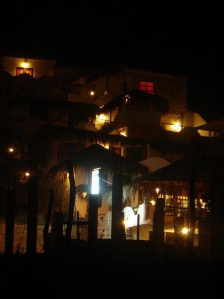 Hotel Smiling Crab