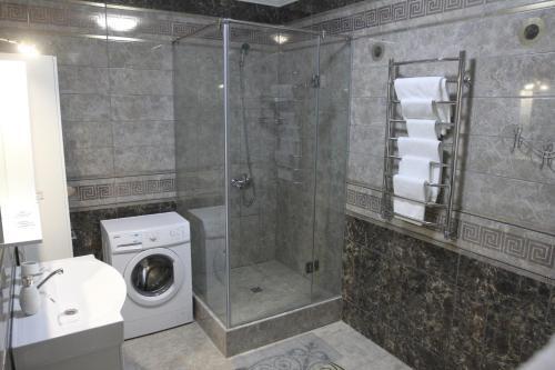 Apartment On Malaya Troitskaya 13