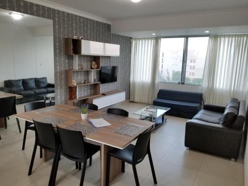 Apartamento Edificio Las Palmas 3100