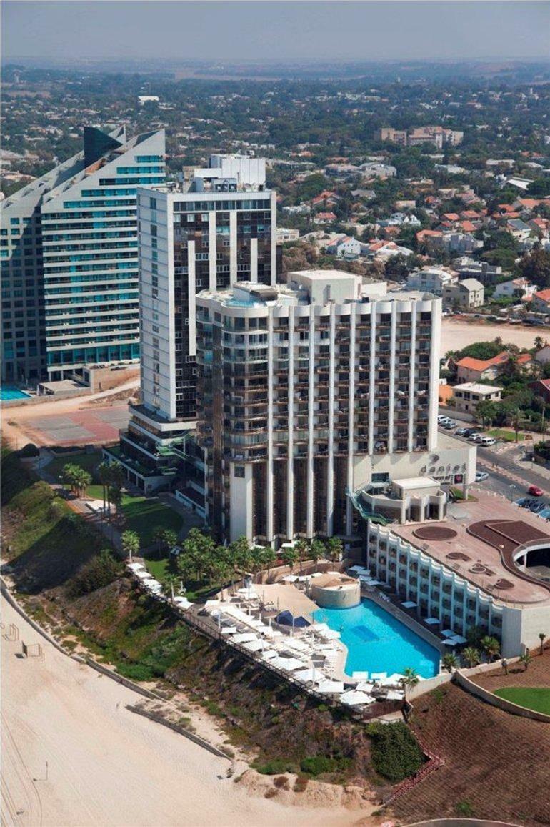 Hotel Daniel Herzelia