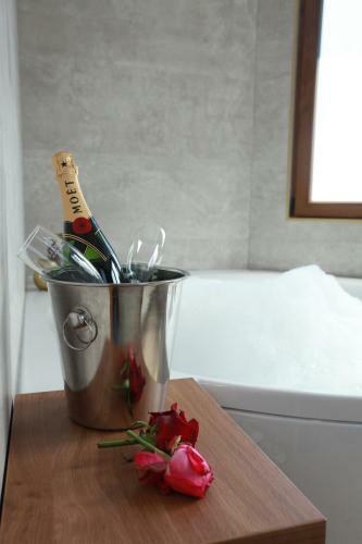 Hostal Provence Rooms