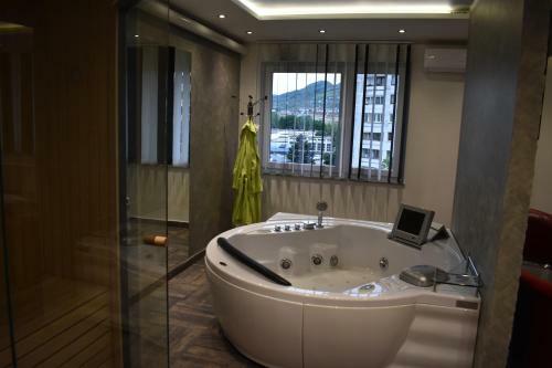 De Lux Apartment Maki