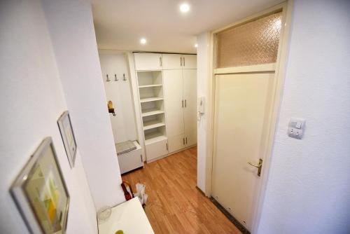 Apartman 49