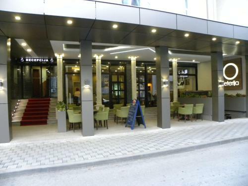 Hotel ?ico