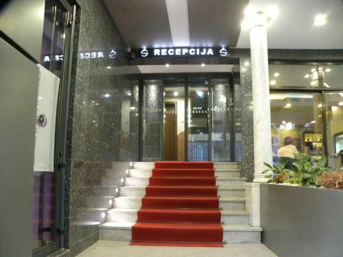 Hotel ?ico