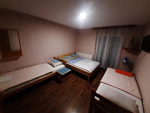 Bed & Breakfast Restoran I Sobe "tocak"