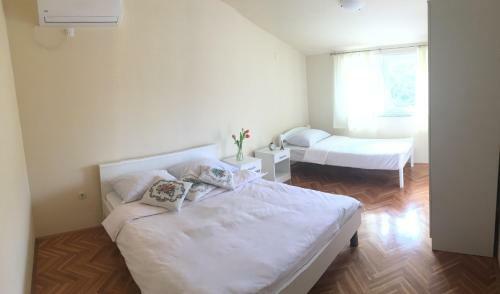 Hostal Guest House Pezer