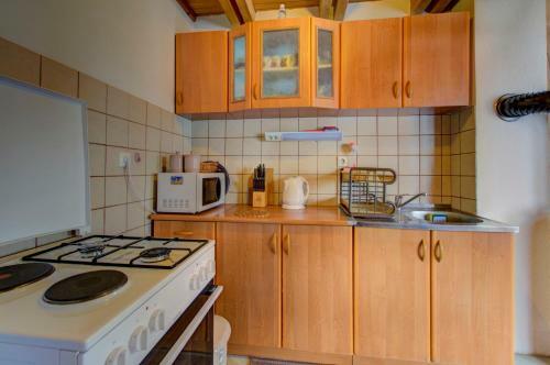 Apartments Dobro