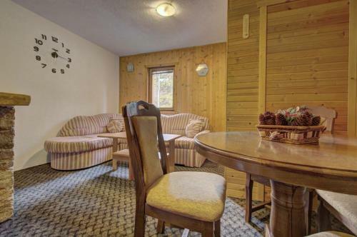Apartments Dobro