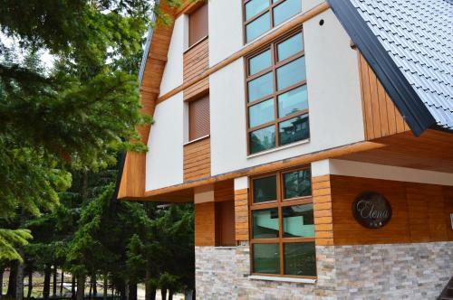 Apartamentos Vila Elena