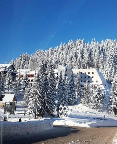 Apartamento Odmor U Raju