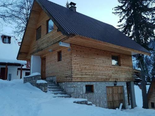 Vikendica Dada