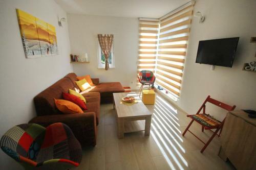 Nest Apartment