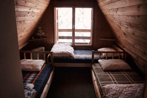 Lodge Cabin UNA