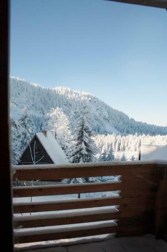 Lodge Cabin UNA