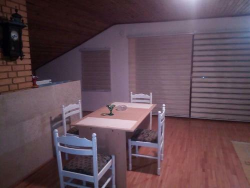 Albergue Kamena ?uprija
