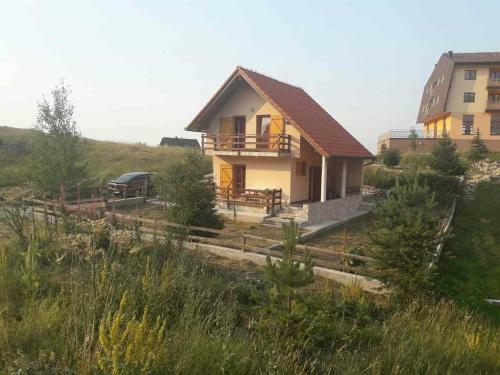 Vikendica Marinovi?