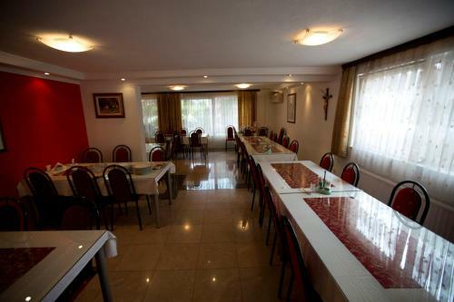 Hostal Guesthouse Mts