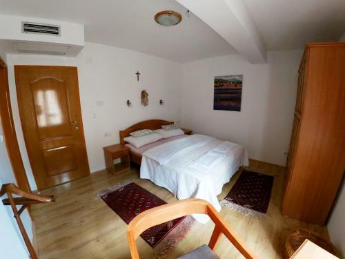 Hotel Bagari?