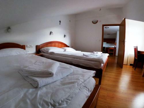 Hotel Bagari?