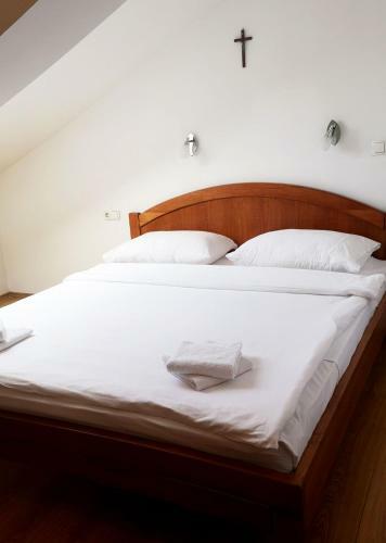 Hotel Bagari?