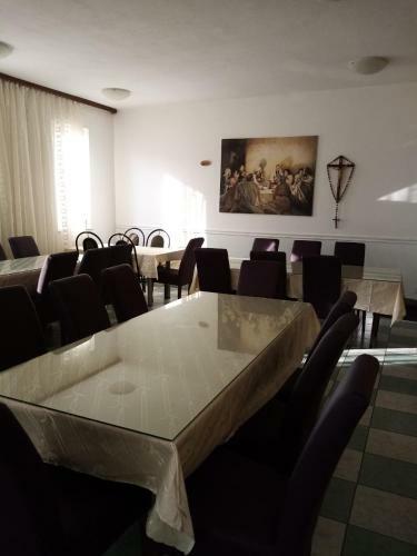 Hostal Pansion Viola