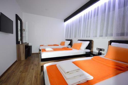 Motel Pm Company