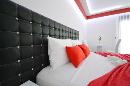 Motel Pm Company