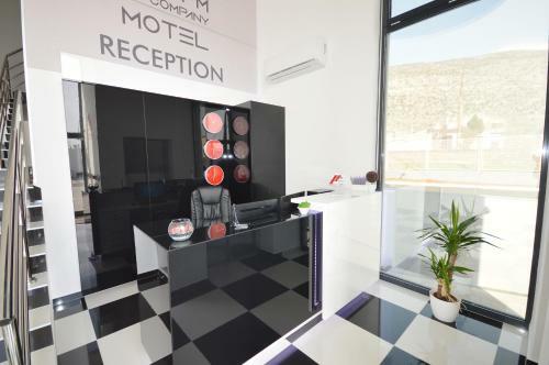 Motel Pm Company