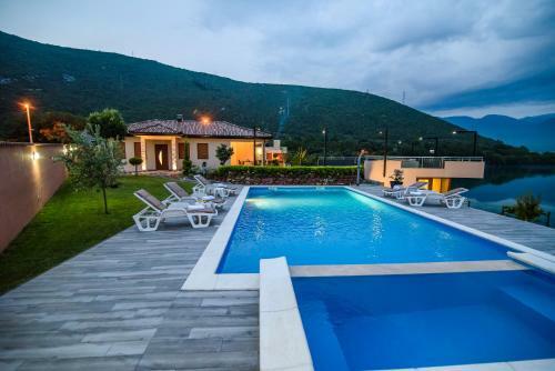 Villa Ana