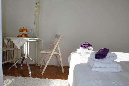 Hostal Full View
