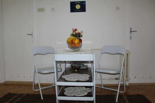 Hostal Full View