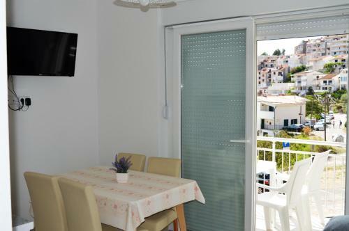 Apartmani Butigan-tiha Luka