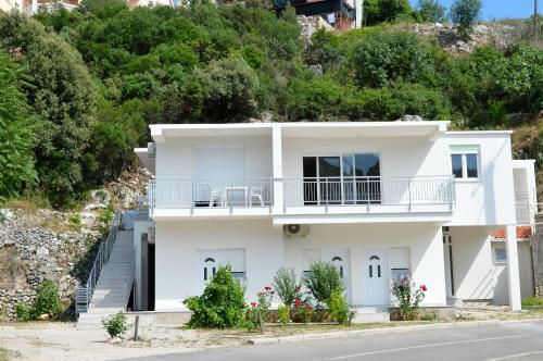 Apartmani Butigan-tiha Luka