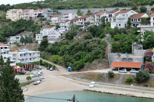 Apartmani Butigan-tiha Luka