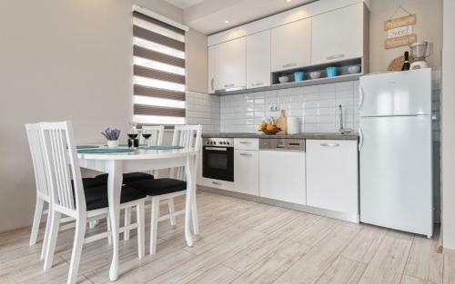 Apartments Leona