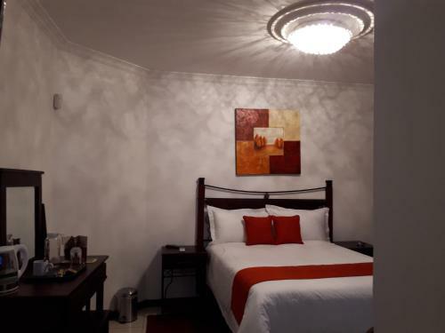 Bed & Breakfast Serenity Lodging @ Phakalane Gaborone