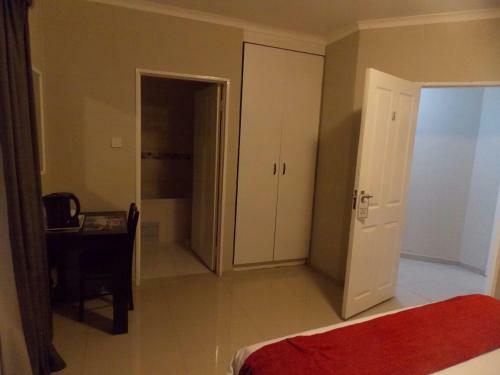 Bed & Breakfast Speedway Court