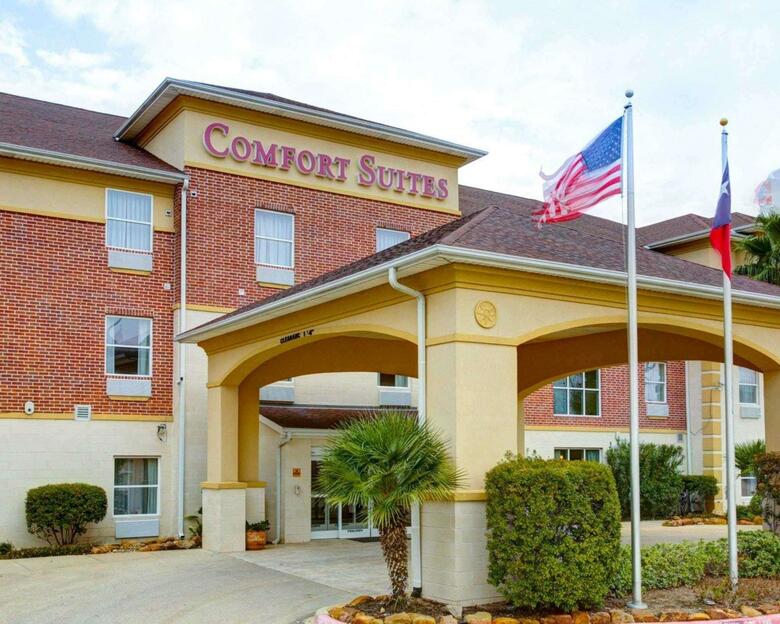 Hotel Comfort Suites University Drive