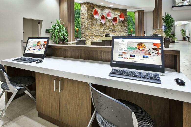 Hotel Embassy Suites Columbus - Airport